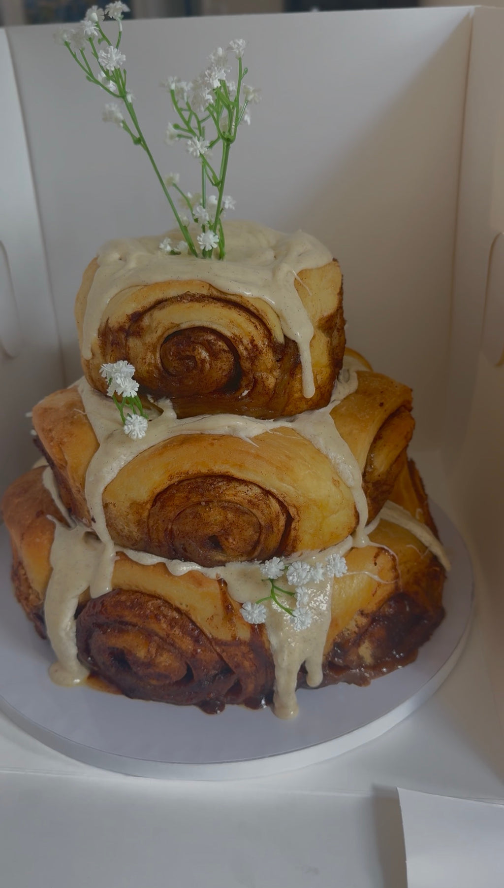 Cinnamon Bun Cake
