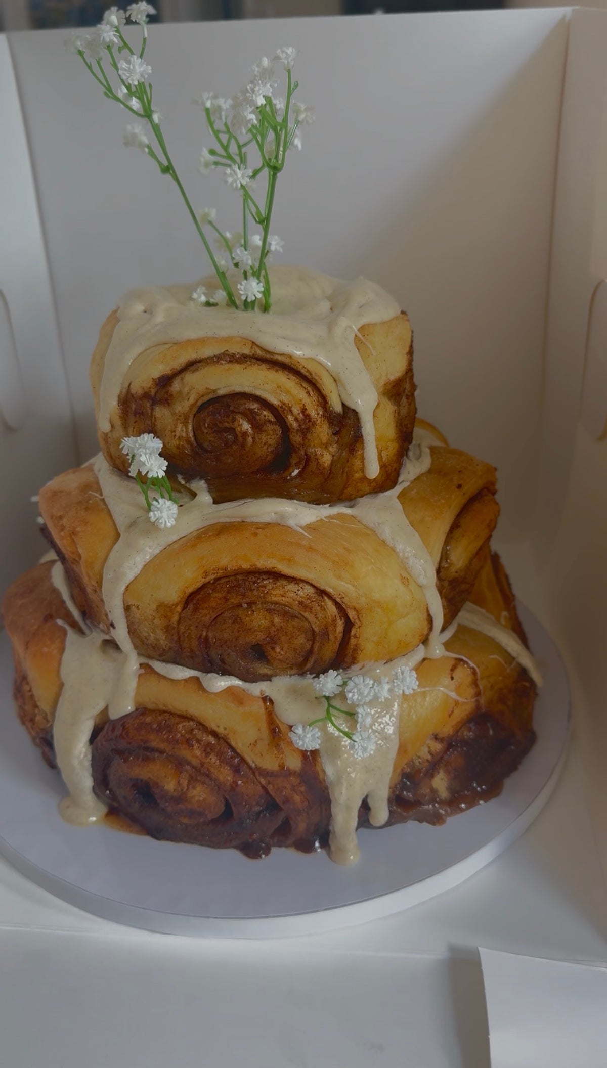 Cinnamon Bun Cake