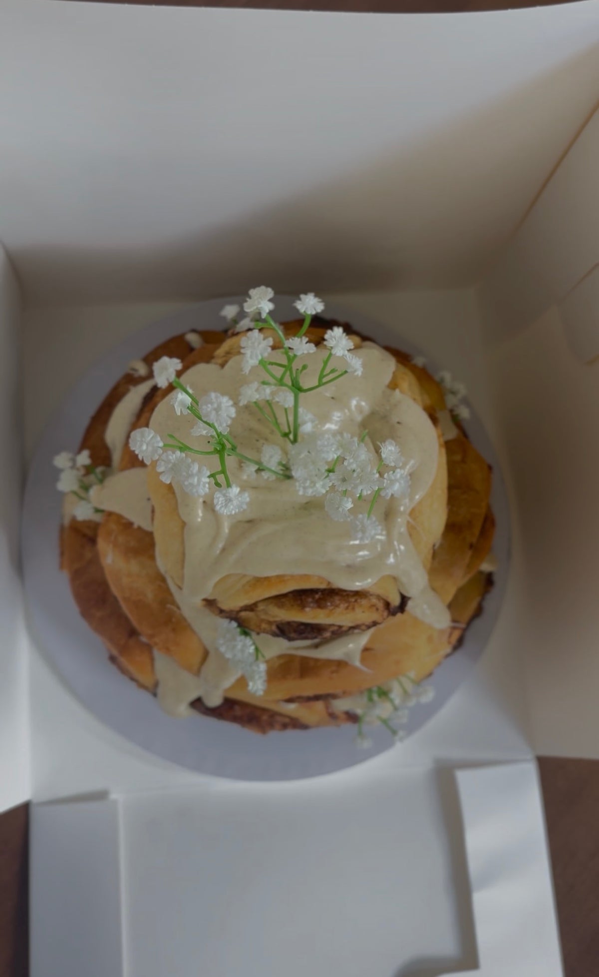 Cinnamon Bun Cake
